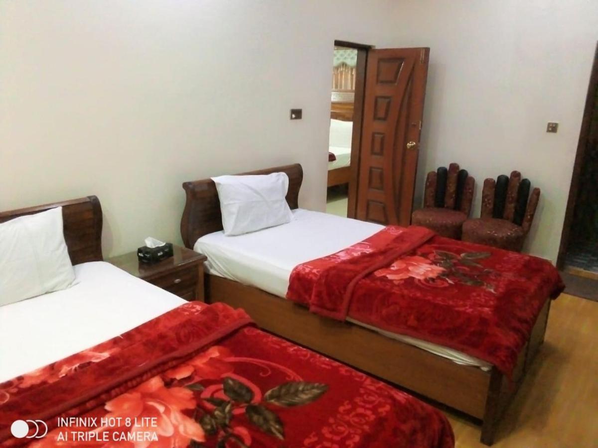 Hotel New Royal Residency Pechs Karachi Esterno foto