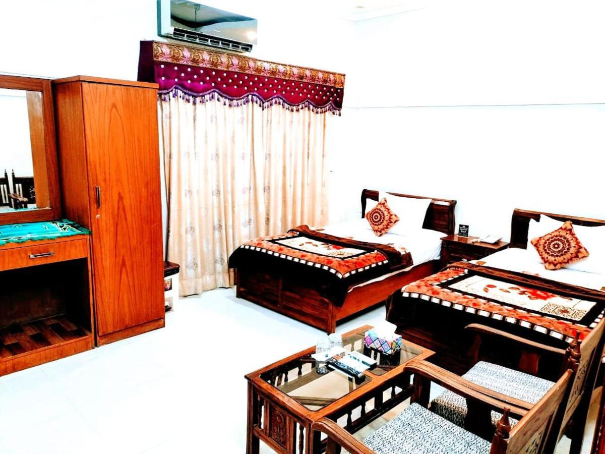 Hotel New Royal Residency Pechs Karachi Esterno foto